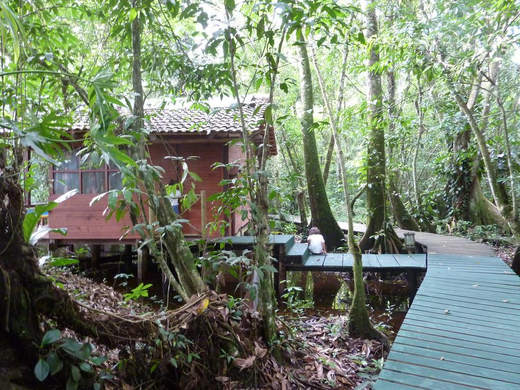 Hotel Casa Perico Rio Dulce Town Exterior foto