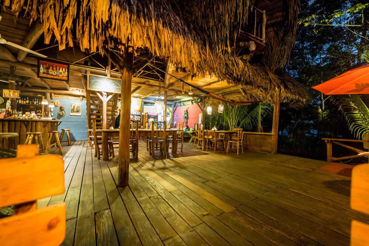 Hotel Casa Perico Rio Dulce Town Exterior foto